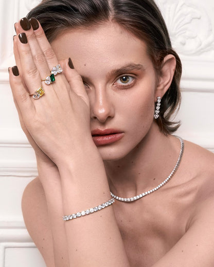 Emerald & Pear Lab Grown Engagement Ring Toi et Moi