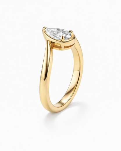 Pear curve pinky ring 1.2CT