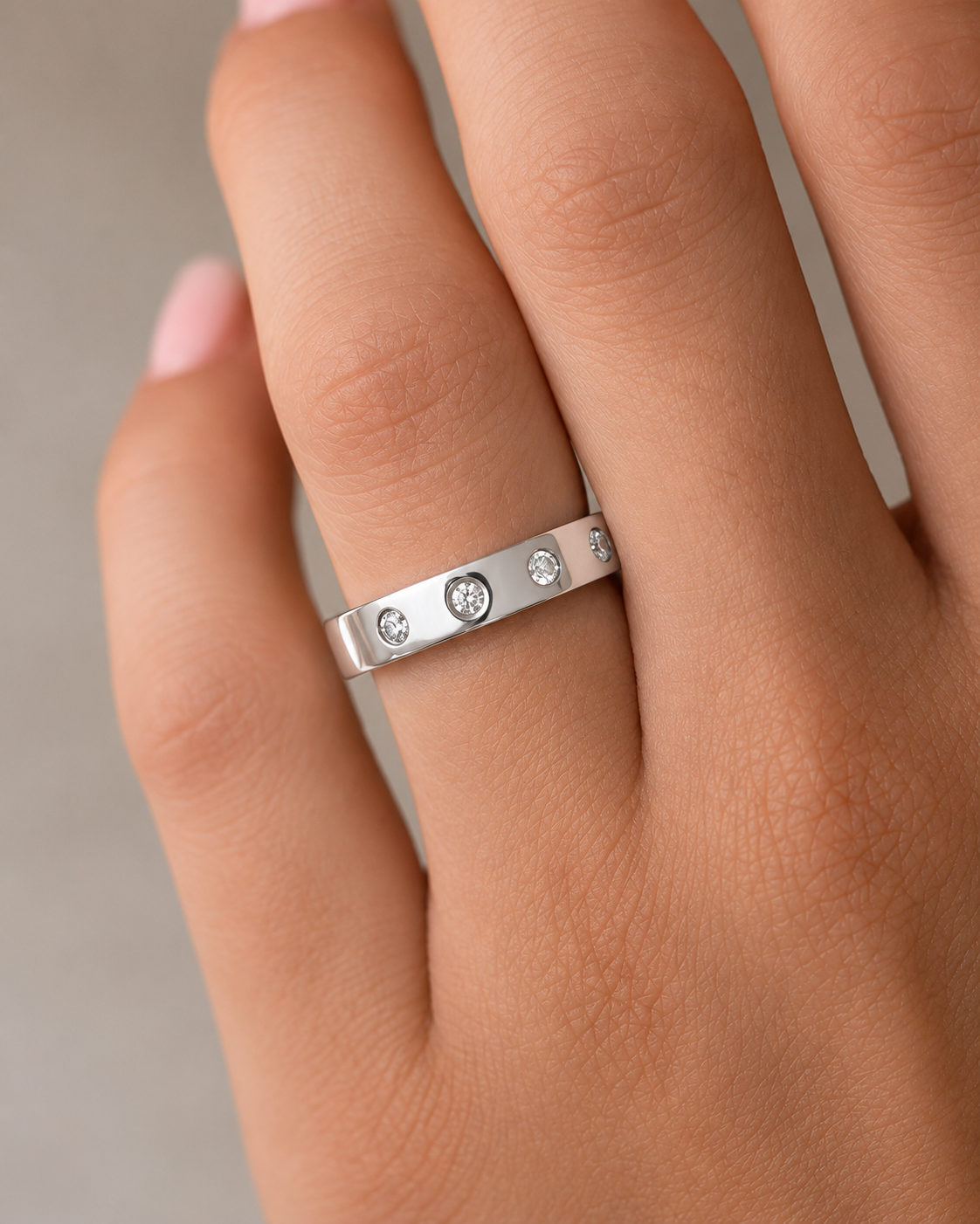 Inlay Diamond Ring - Platinum