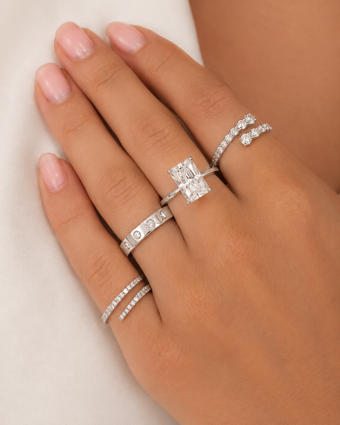 Inlay Diamond Ring - Platinum