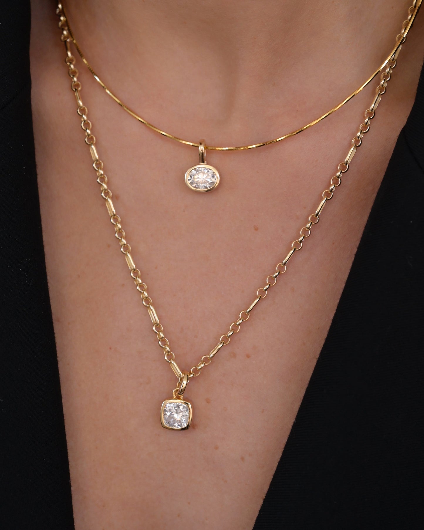 Oval Bezel Pendant Diamond
