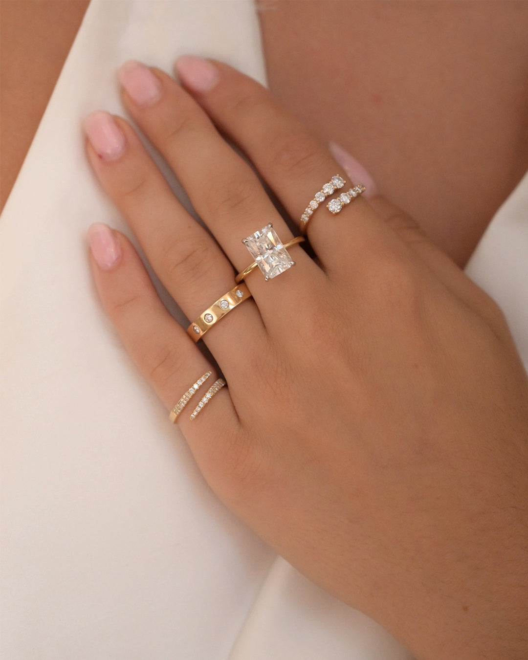Inlay Diamond Ring