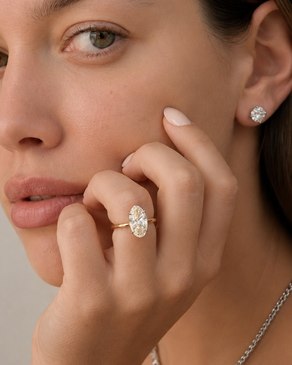 Moval Lab Diamond Engagement Ring