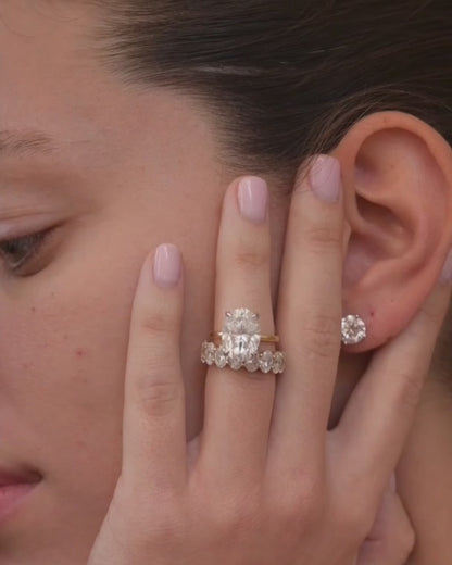 Oval Lab Diamond Engagement Ring 4 Carat