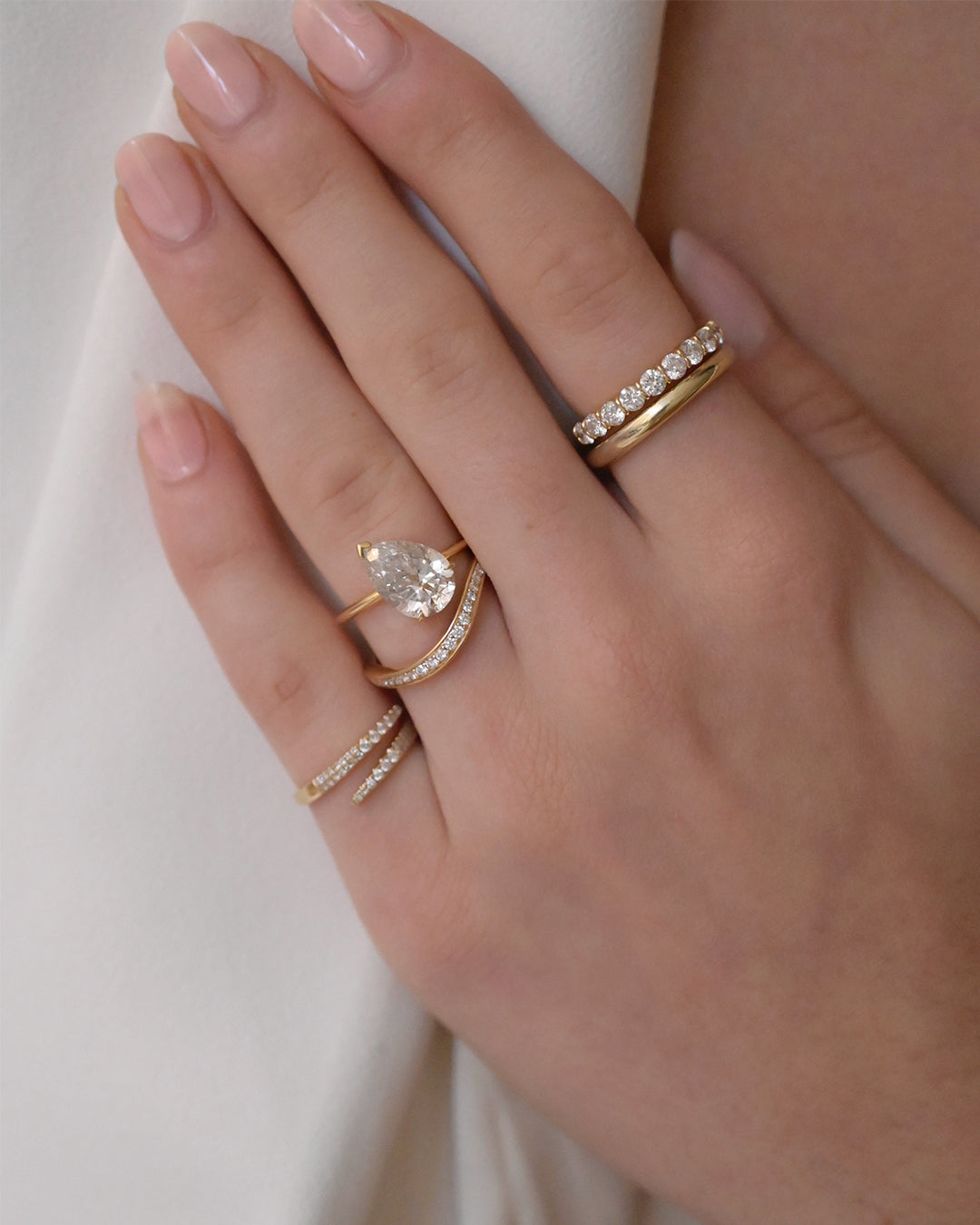 Wave Diamond Ring Curved