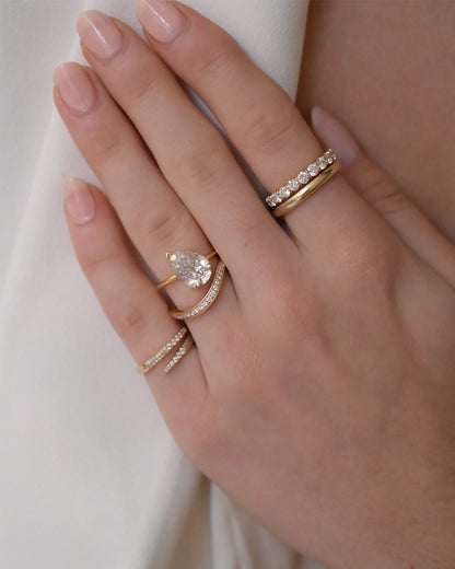 Wave Diamond Ring Curved